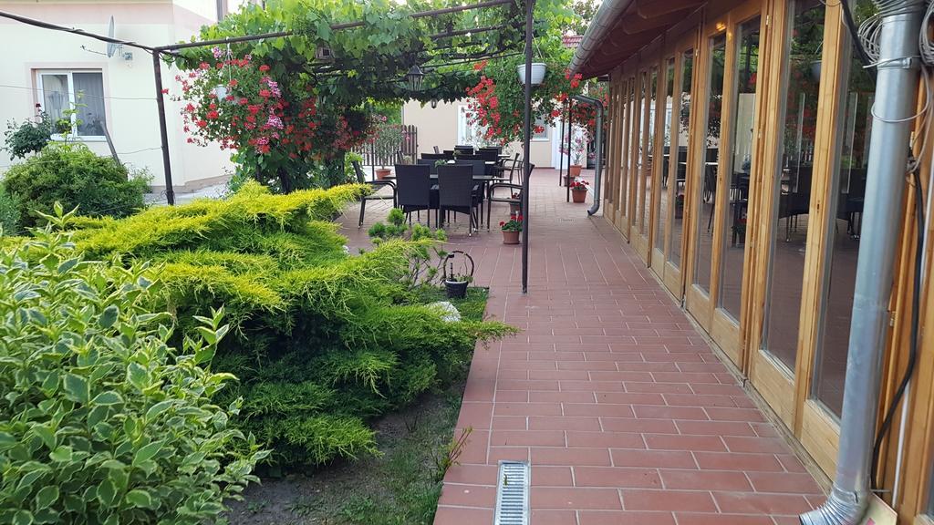 Forro Fogado & Bauer Bistro Hotel Roszke Ngoại thất bức ảnh