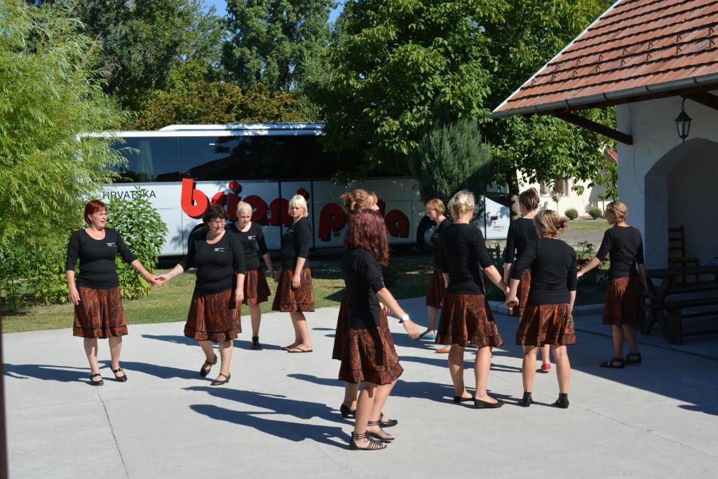 Forro Fogado & Bauer Bistro Hotel Roszke Ngoại thất bức ảnh